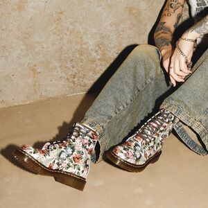 Dr Martens 1460 WOMEN'S ENGLISH GARDEN LEATHER LACE UP BOOTS Size 7 EU 38